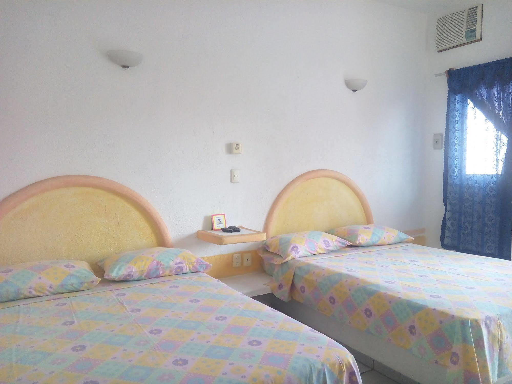 Hotel Sarabi Barra de Navidad Ngoại thất bức ảnh
